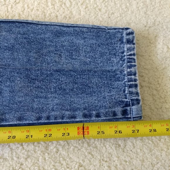 vintage 80s NWOT embroidered acid wash mom jeans - Picture 9 of 9